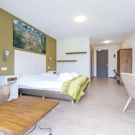 מלון Roompot Parkhotel Bad Arcen