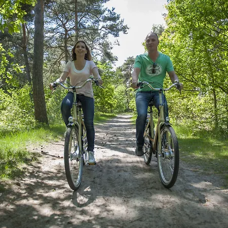 מלון Roompot Parkhotel Bad Arcen 3*