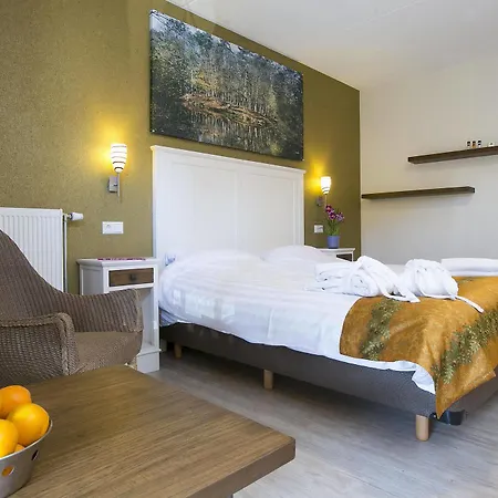 מלון Roompot Parkhotel Bad Arcen 3*