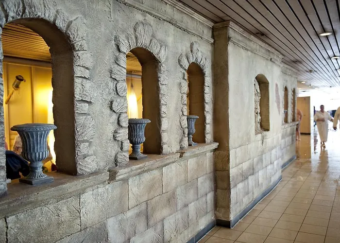 Hotel Roompot Parkhotel Bad Arcen 3*